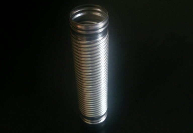 Oxygenator
